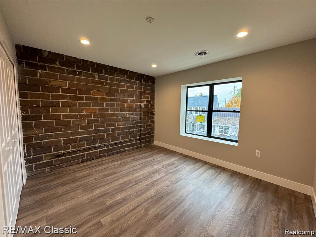 115 W Main Street Property Photo 5