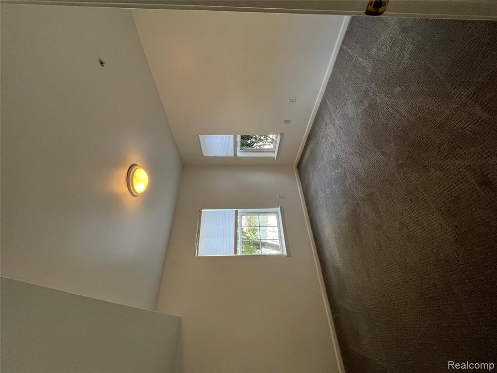 1105 Joyce Lane Property Photo 9
