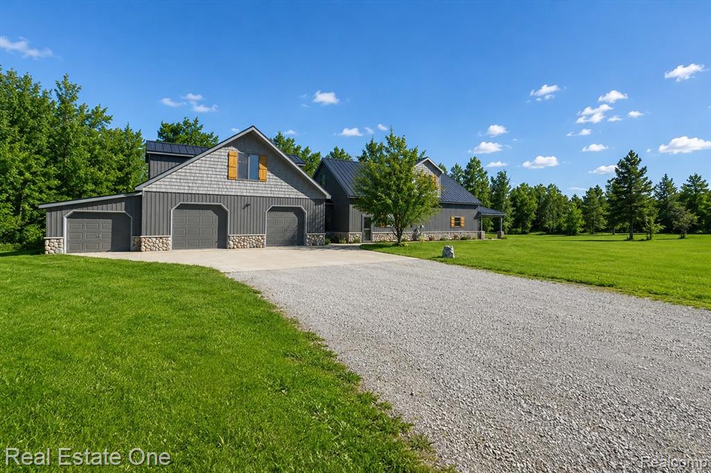 7250 Artesian Trail Property Photo 2