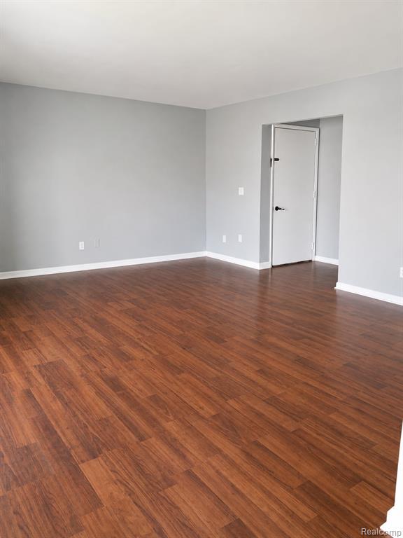 311 W Highland Road Property Photo 5