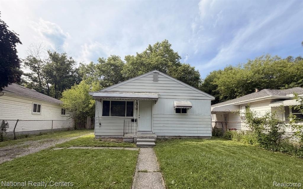 37 E Brooklyn Avenue Property Photo 3