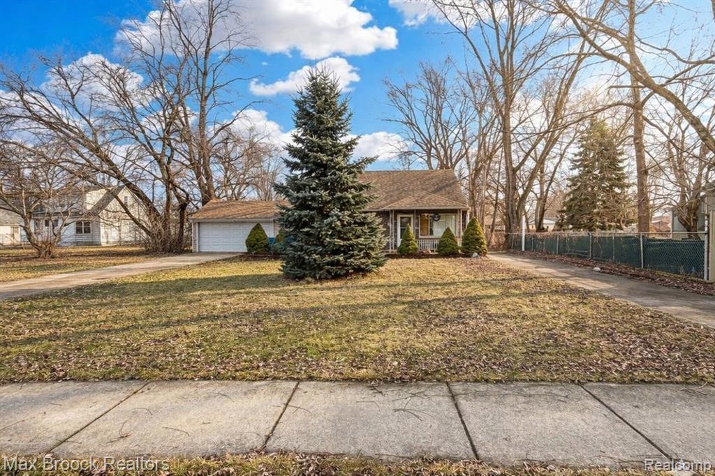 23340 Cunningham Avenue Property Photo 1