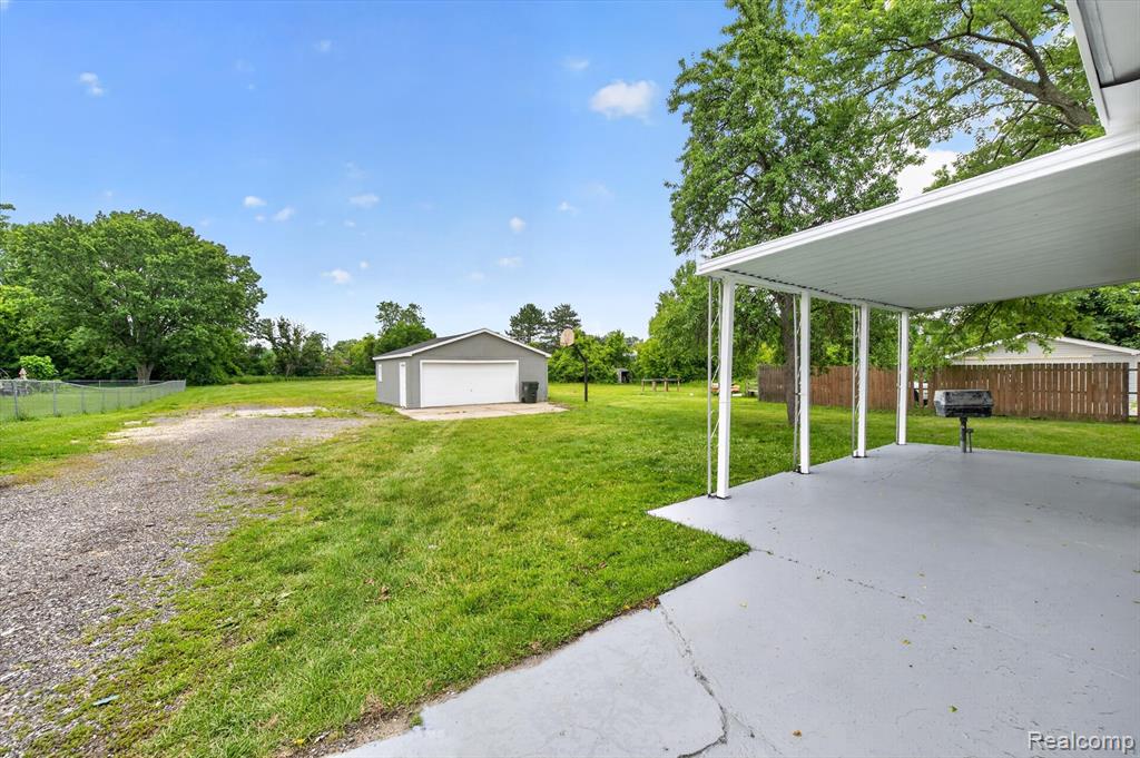 2931 Grant Road Property Photo 14