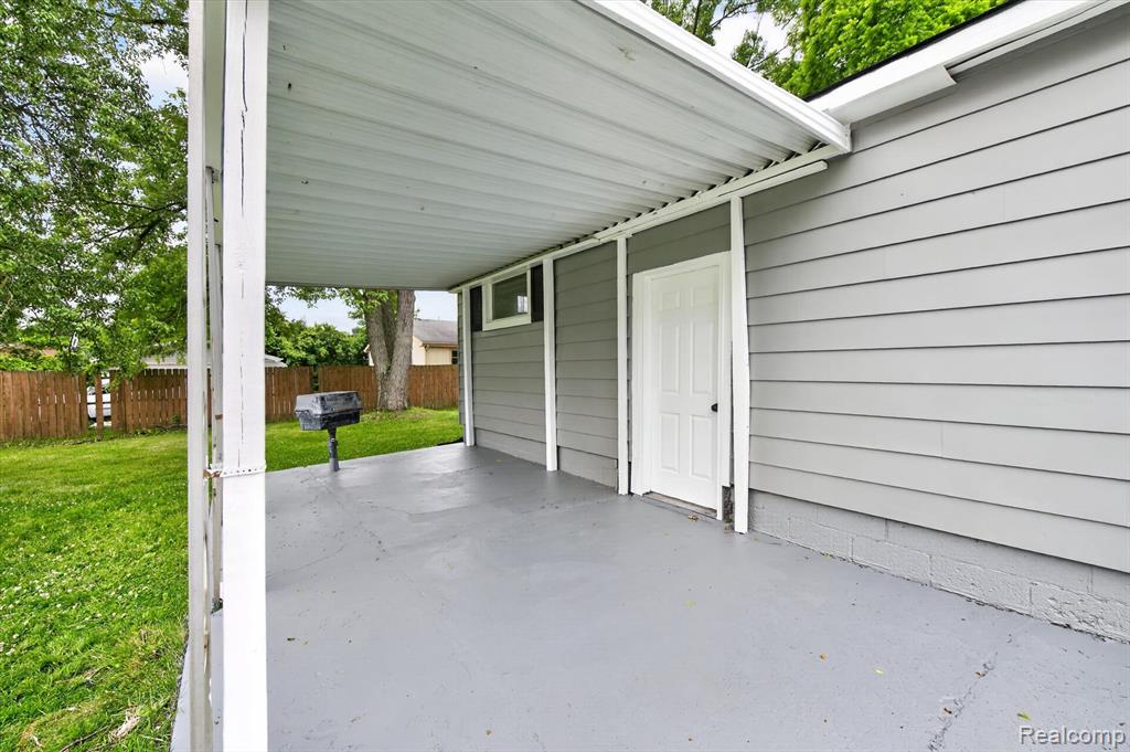 2931 Grant Road Property Photo 15
