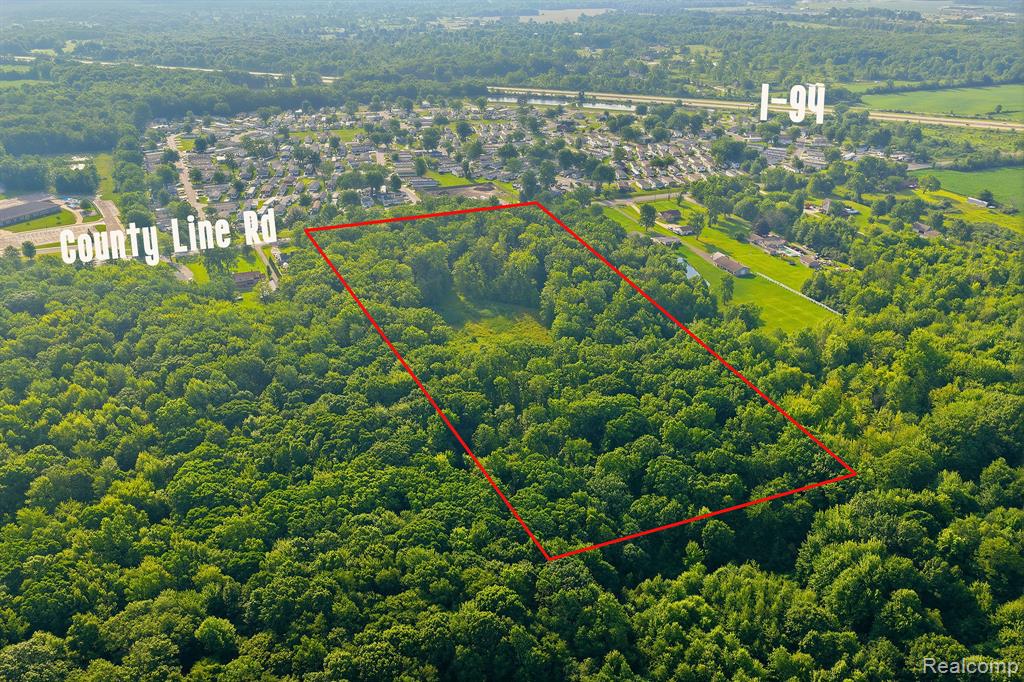 5296 County Line Road Property Photo 3