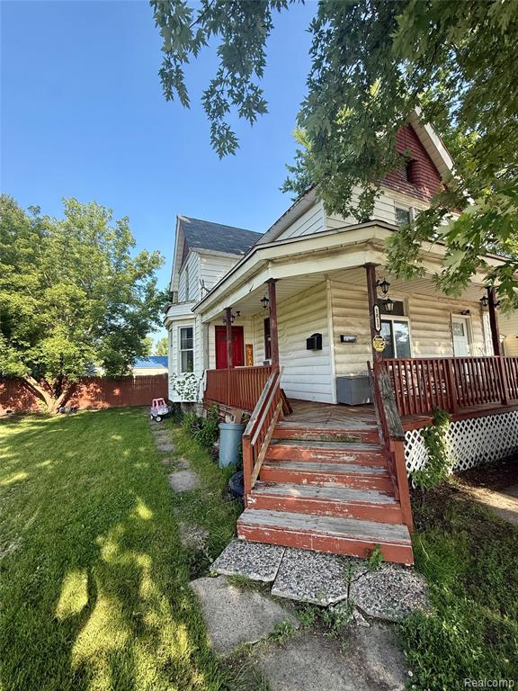 1813 10th Avenue Property Photo 1