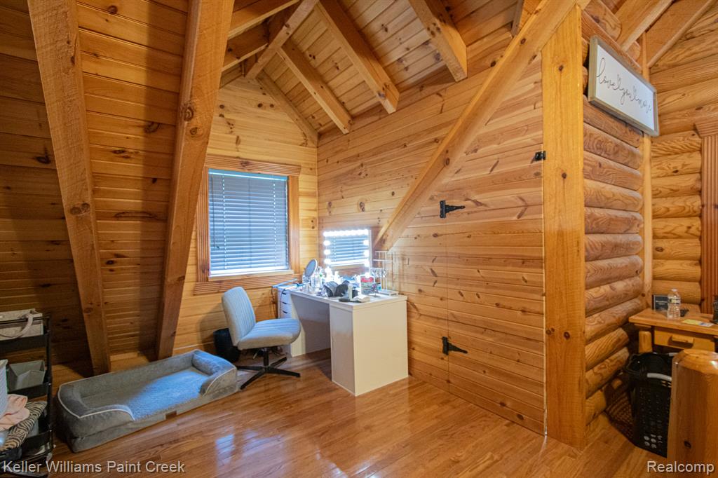 5104 Ravenswood Road Property Photo 32