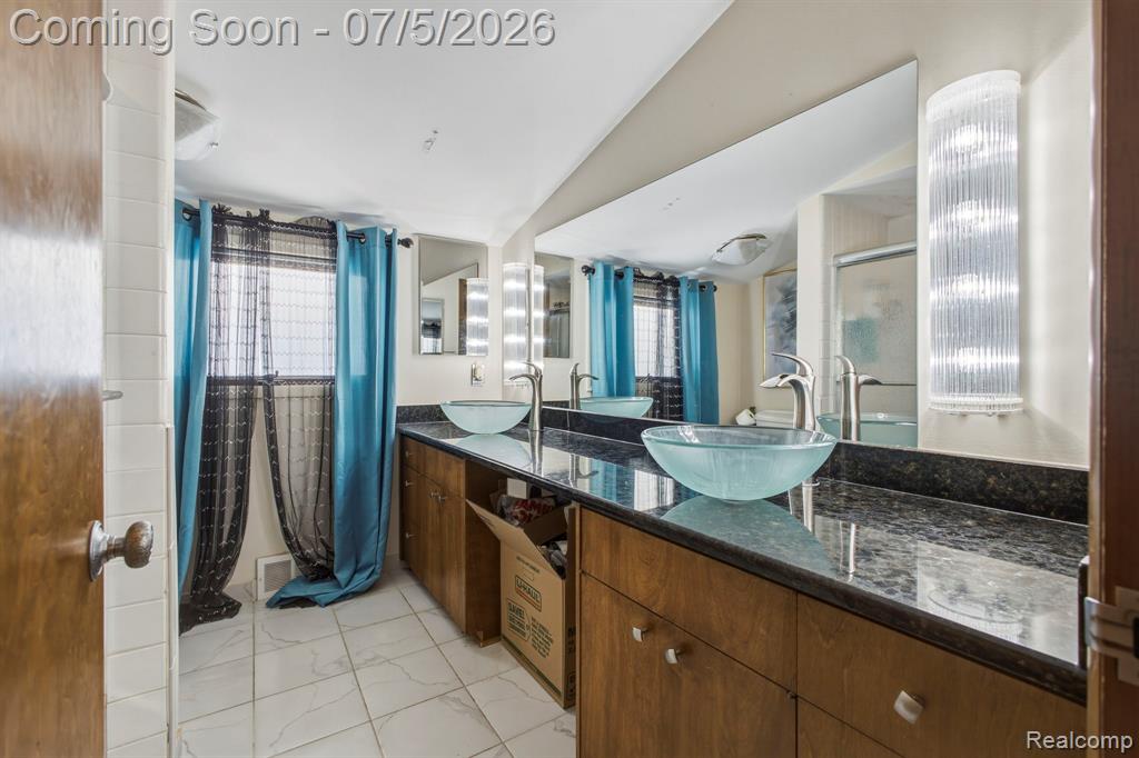 46 W Breitmeyer Place Property Photo 20