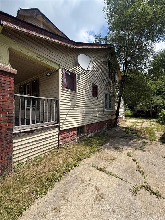 7786 Archdale Street Property Photo 2