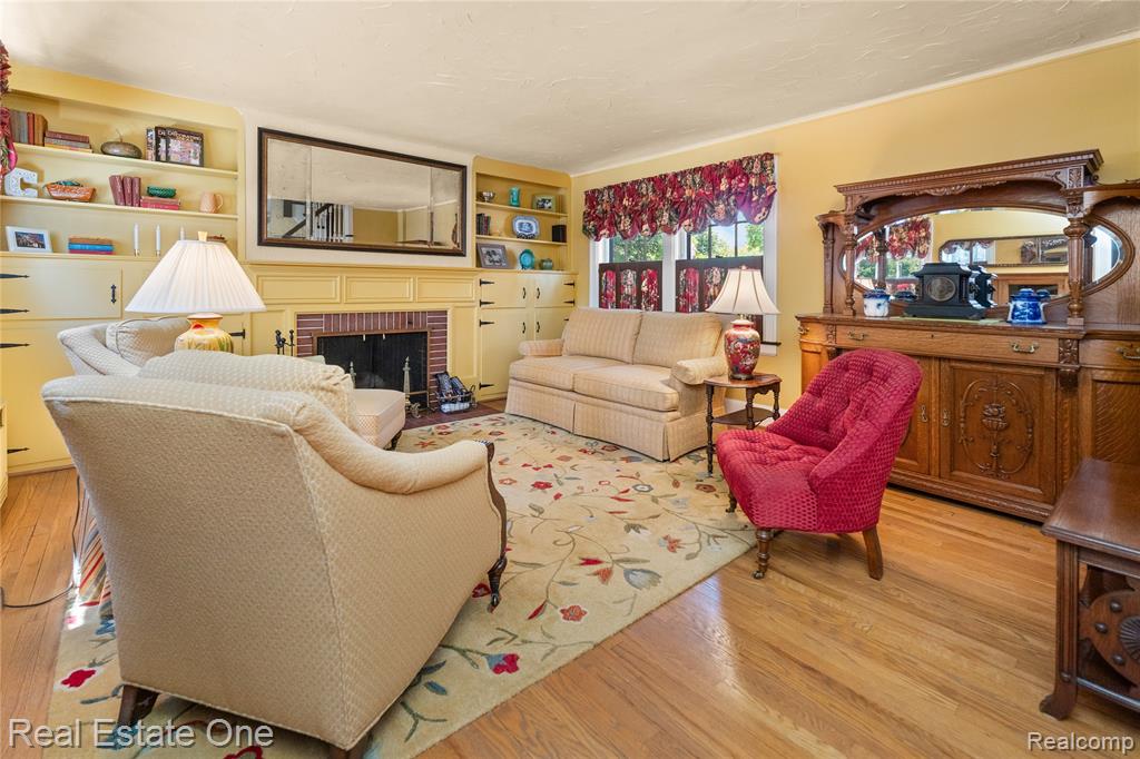 23760 Hudson Street Property Photo 6