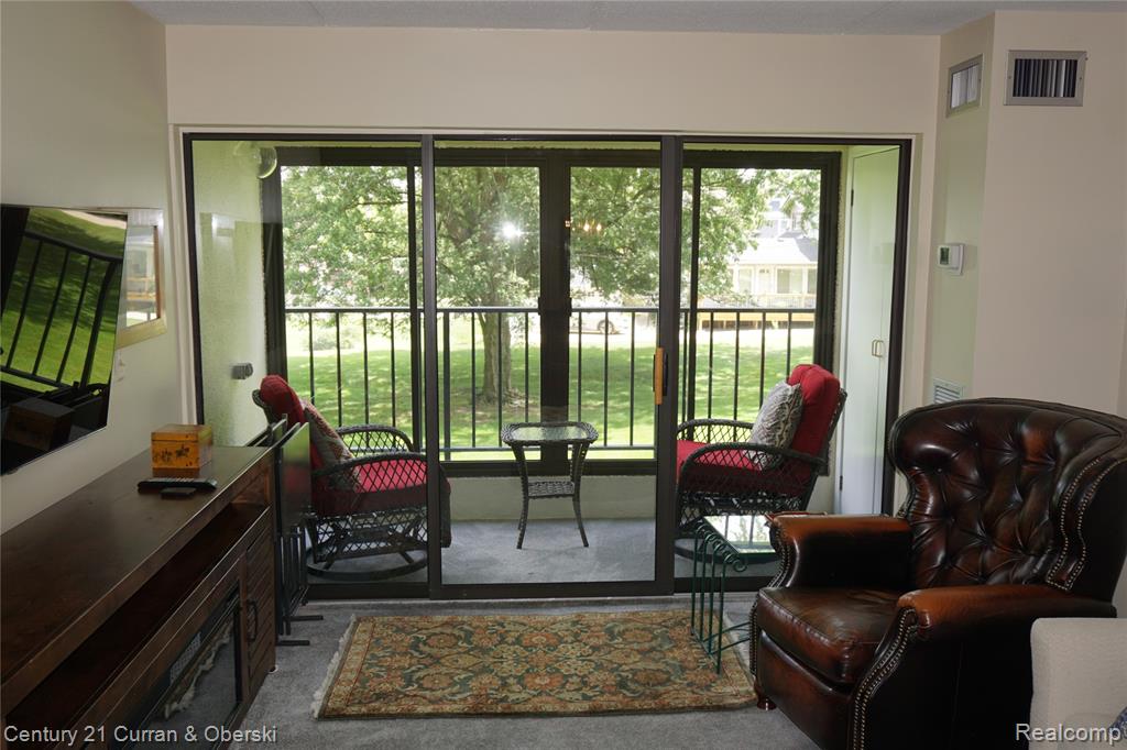 21800 Morley Avenue Property Photo 8