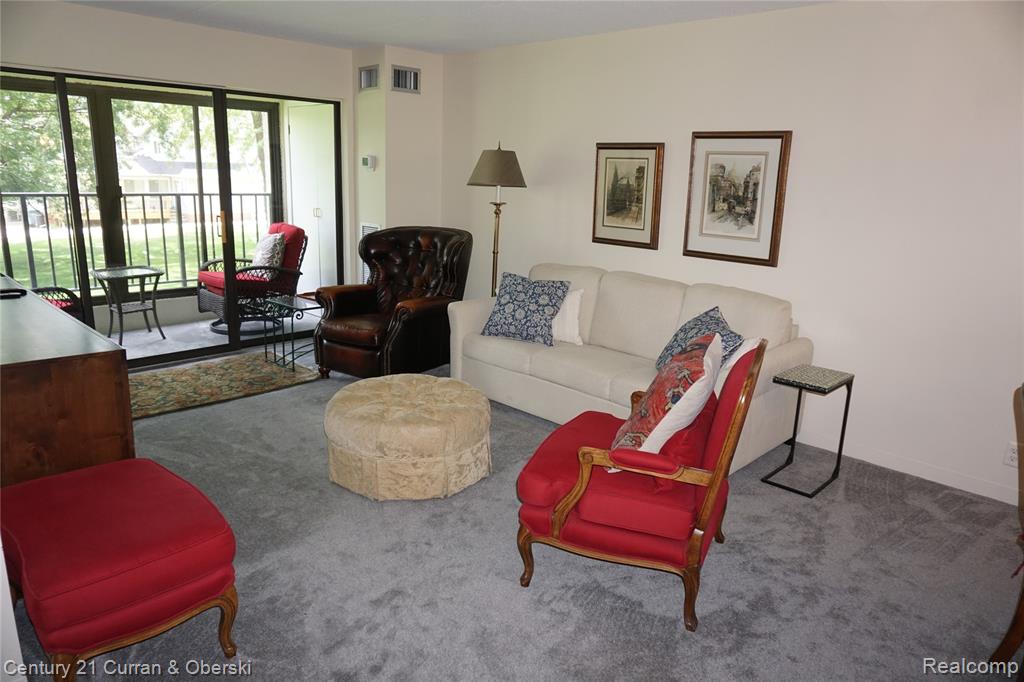 21800 Morley Avenue Property Photo 10