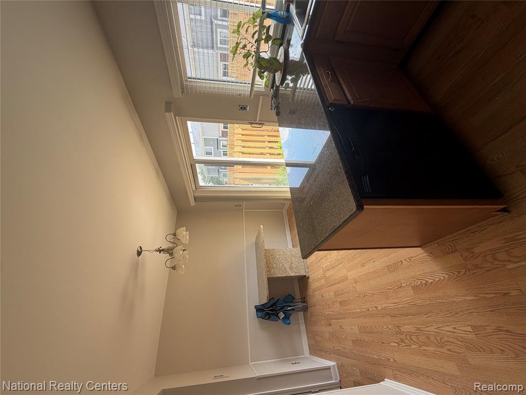 36814 Park Place Drive Property Photo 6