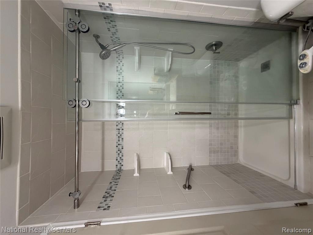 36814 Park Place Drive Property Photo 10