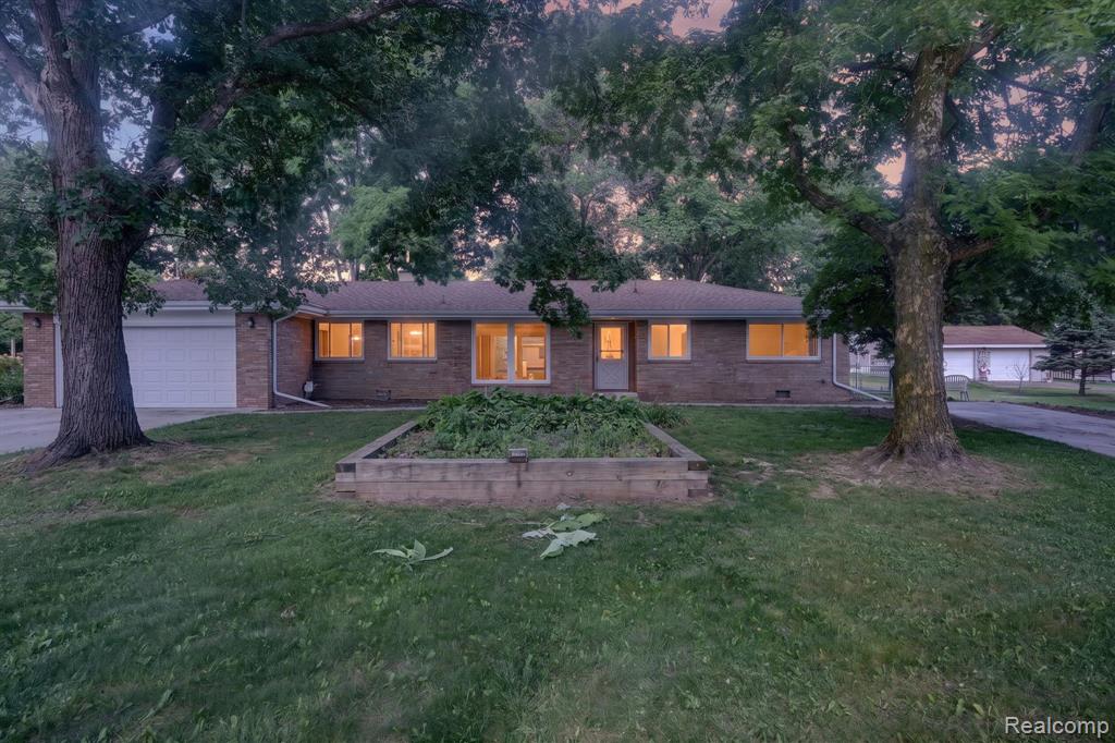 4877 Orchard Lane Property Photo 5