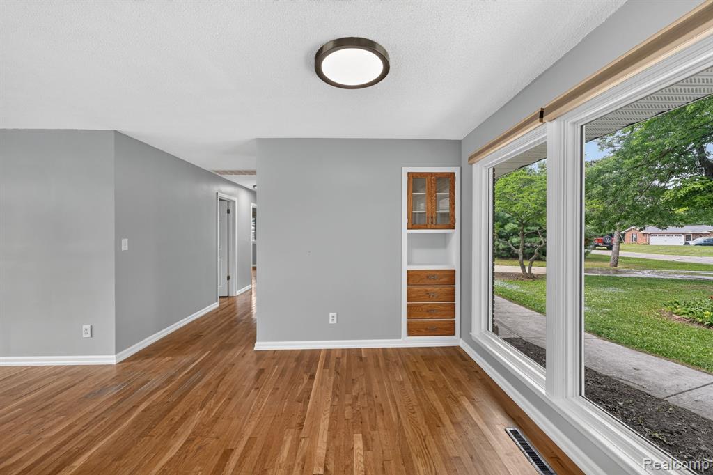 4877 Orchard Lane Property Photo 12