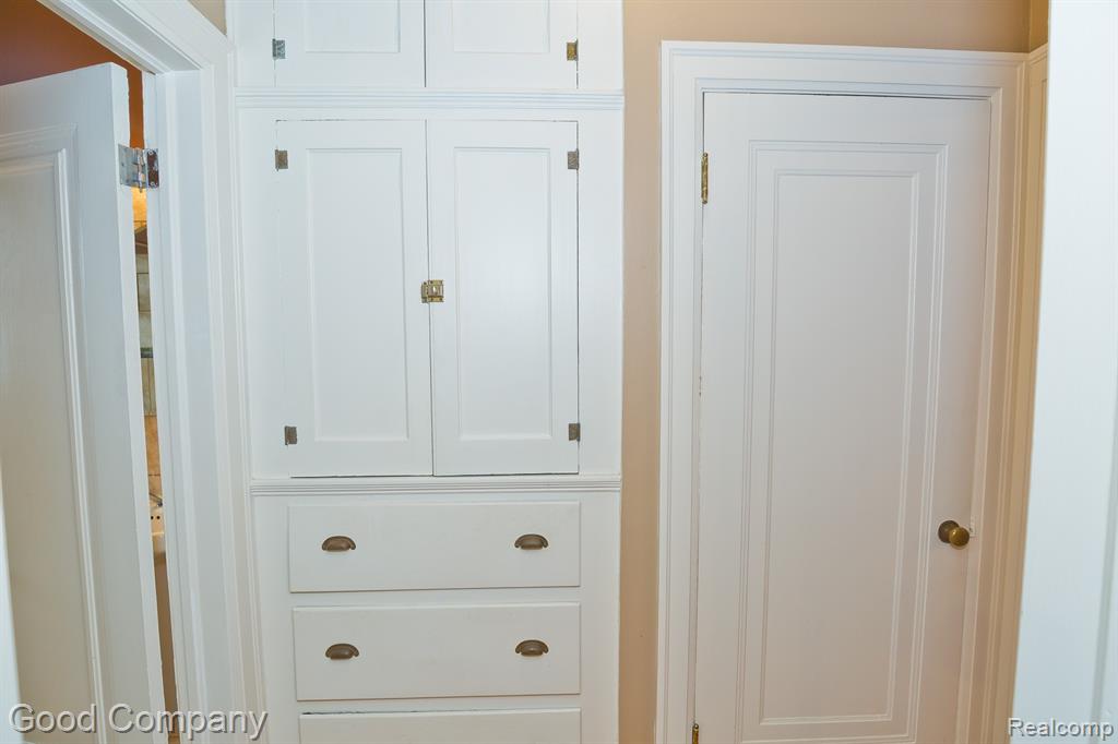 327 Southfield Road Property Photo 34
