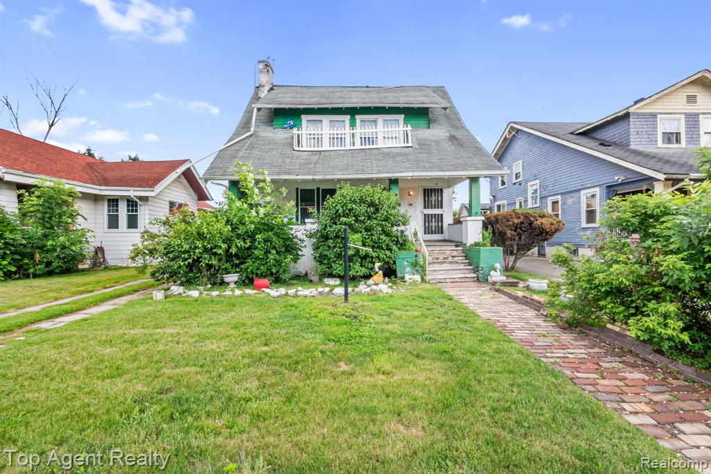 195 Eason Street Property Photo 1
