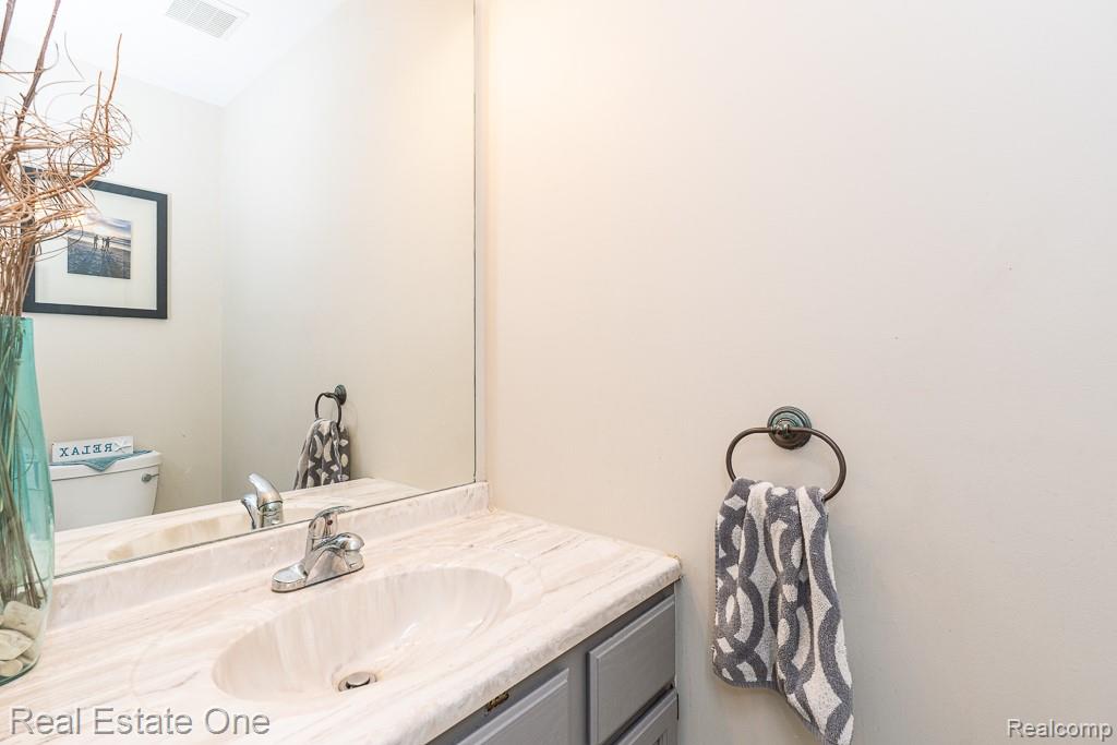 606 Whitney Drive Property Photo 20