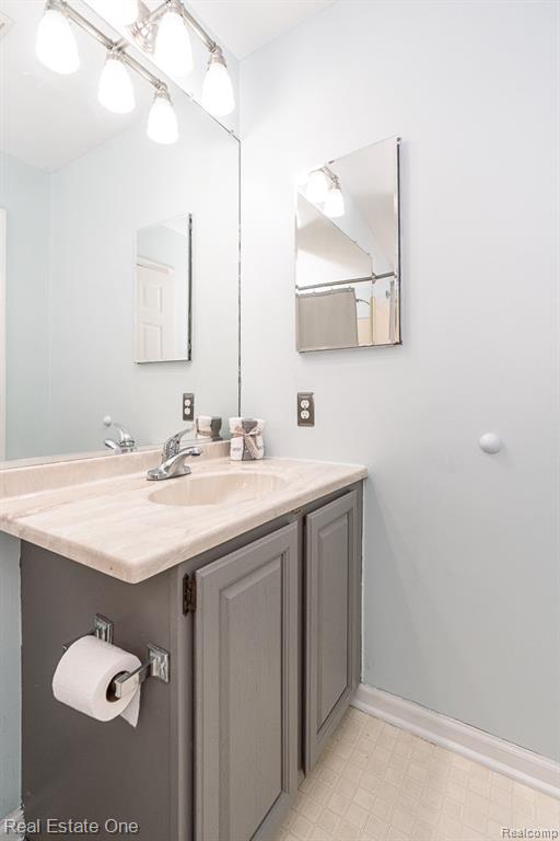 606 Whitney Drive Property Photo 25