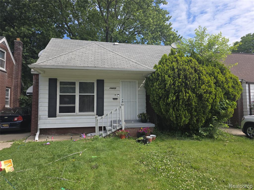 16435 Tacoma Street Property Photo 1