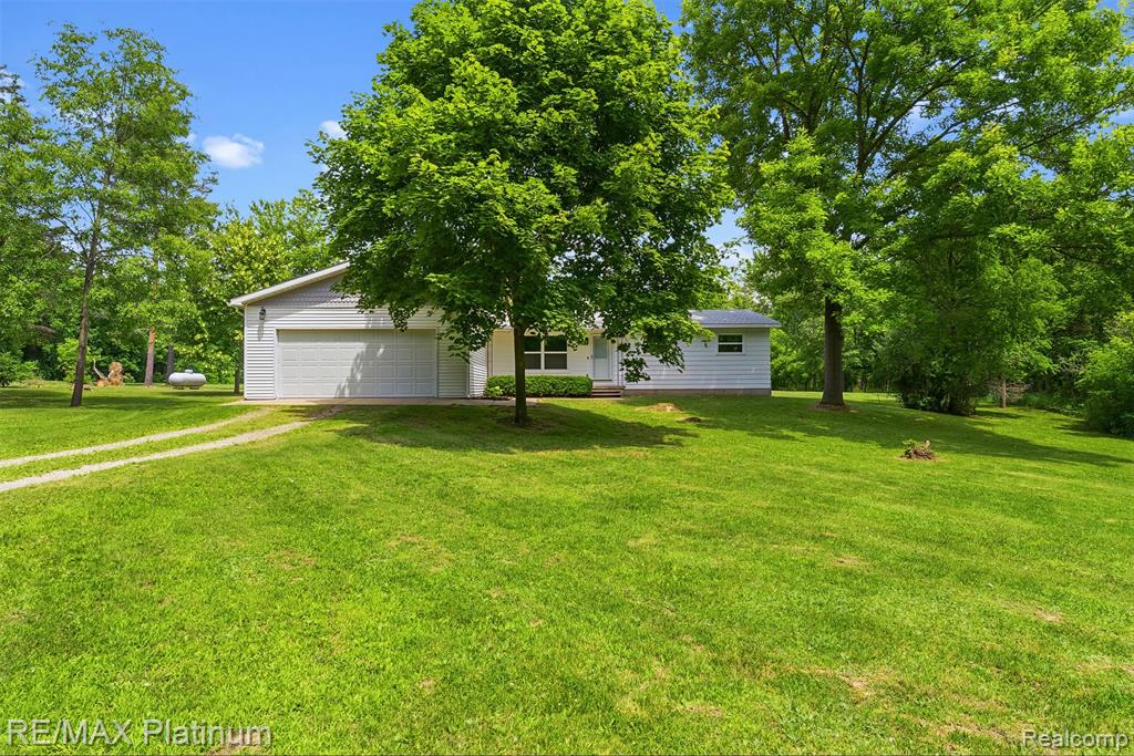8370 W Rolston Road Property Photo 3