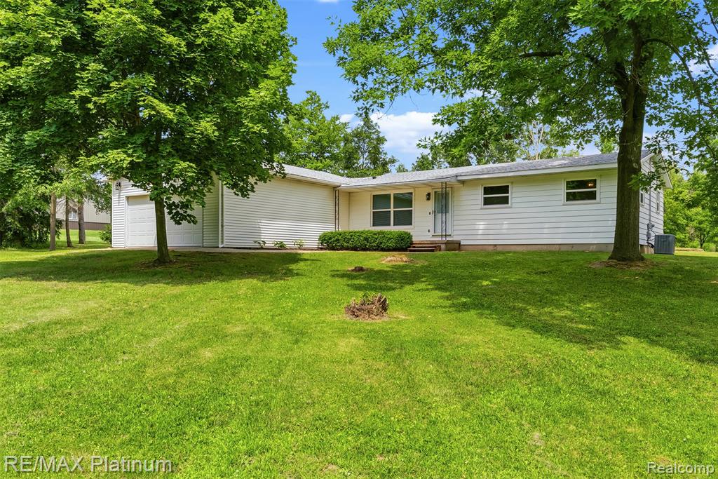 8370 W Rolston Road Property Photo 4