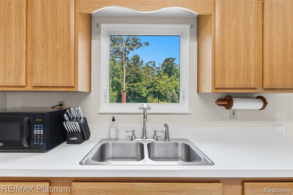 8370 W Rolston Road Property Photo 14