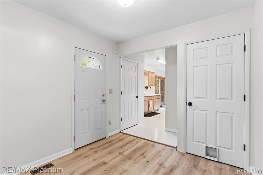 8370 W Rolston Road Property Photo 17