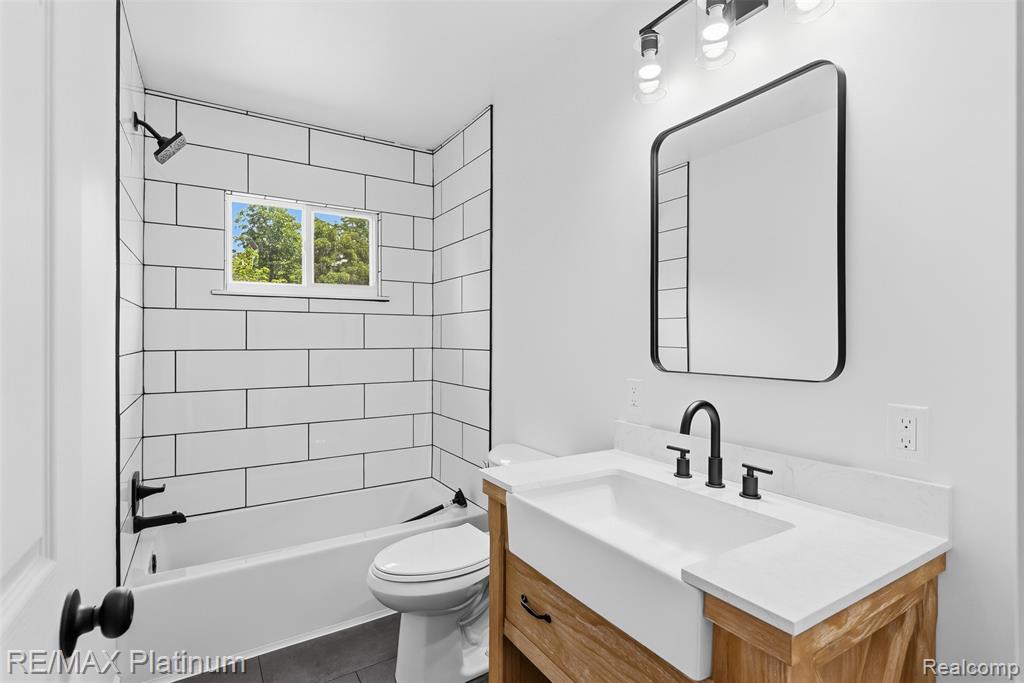 8370 W Rolston Road Property Photo 24