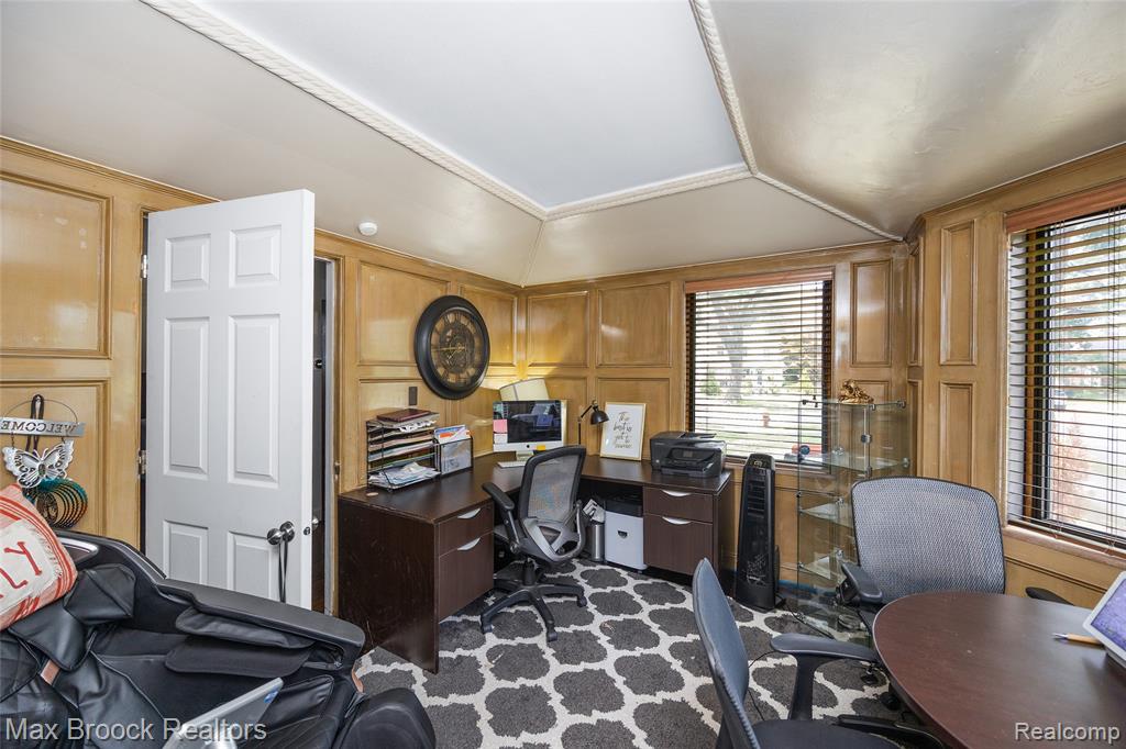 20096 Shrewsbury Road Property Photo 11