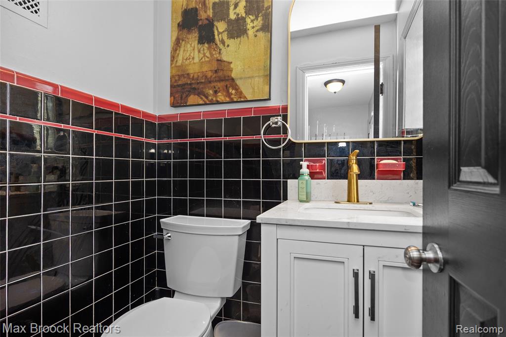 20096 Shrewsbury Road Property Photo 30