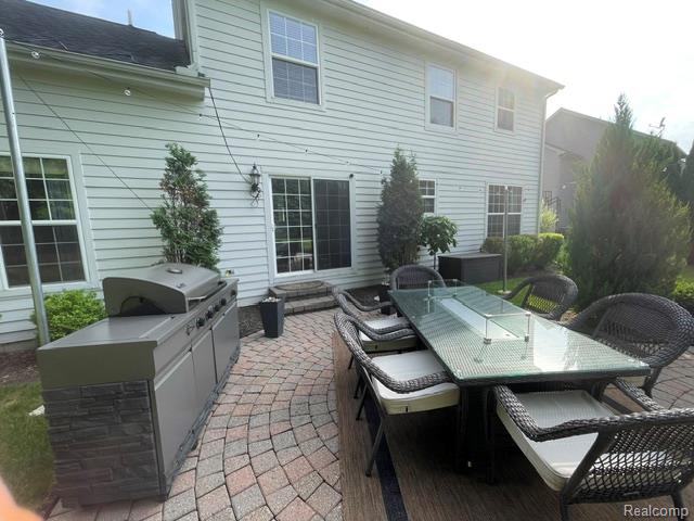 5827 Woodfield Parkway Property Photo 13
