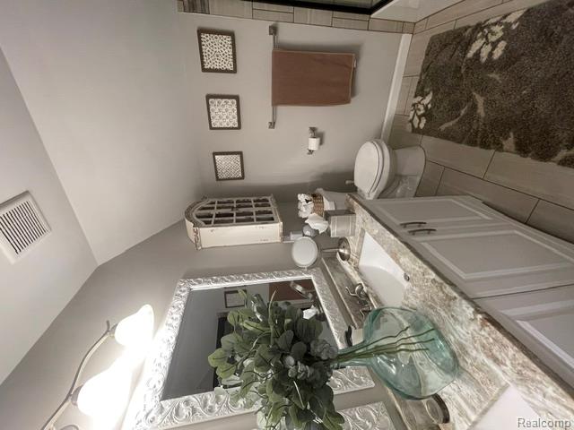 5827 Woodfield Parkway Property Photo 63
