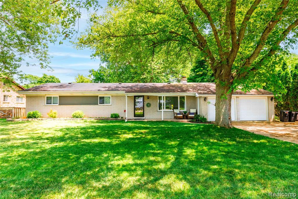 28731 Elbamar Drive Property Photo 1