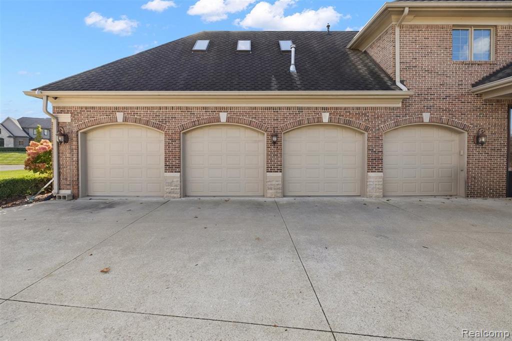4650 Gatehouse Court Property Photo 9