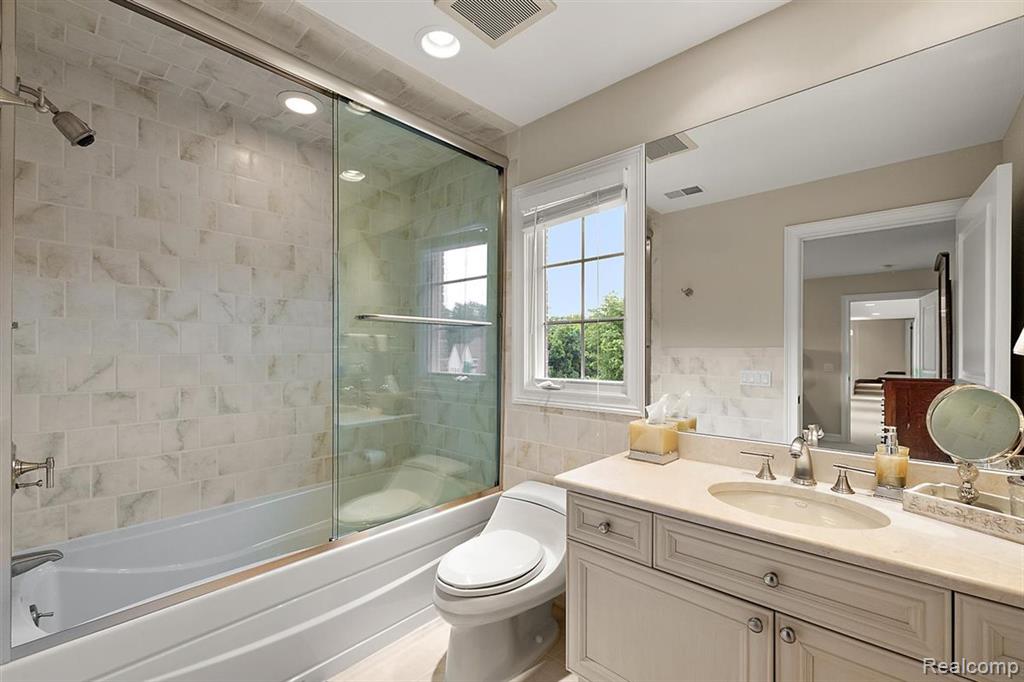 4650 Gatehouse Court Property Photo 45