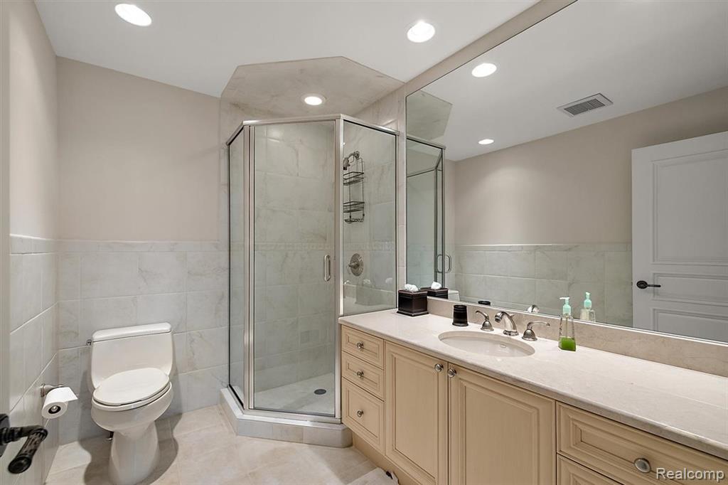 4650 Gatehouse Court Property Photo 47