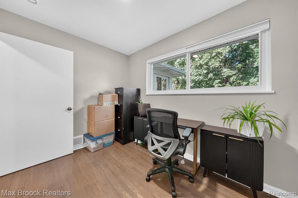 1124 E Windemere Avenue Property Photo 14