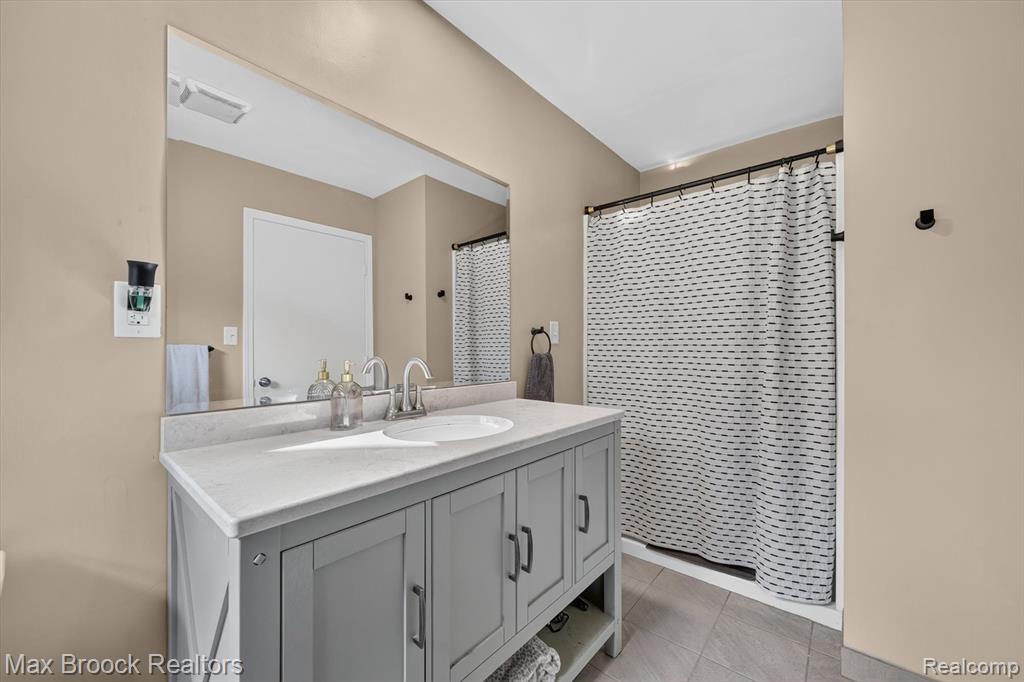 1124 E Windemere Avenue Property Photo 20