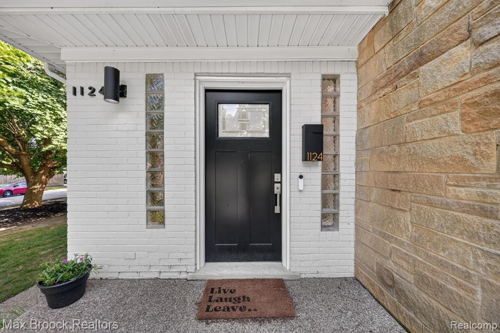 1124 E Windemere Avenue Property Photo 38