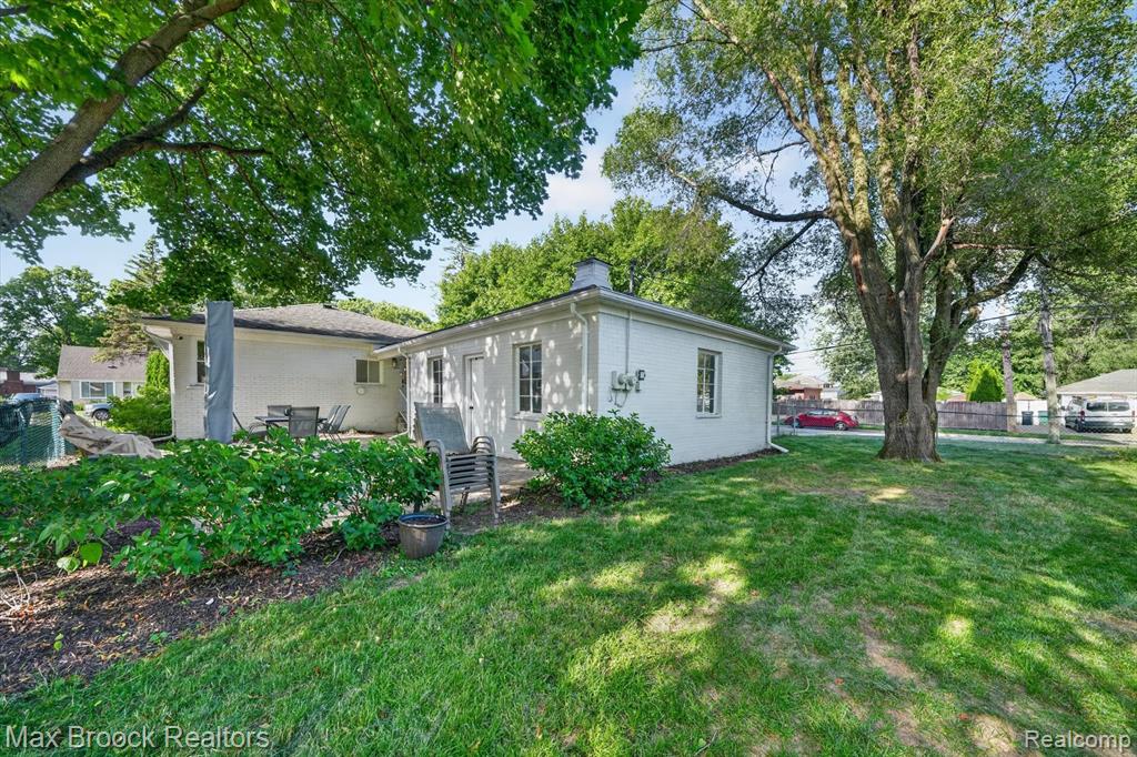 1124 E Windemere Avenue Property Photo 43
