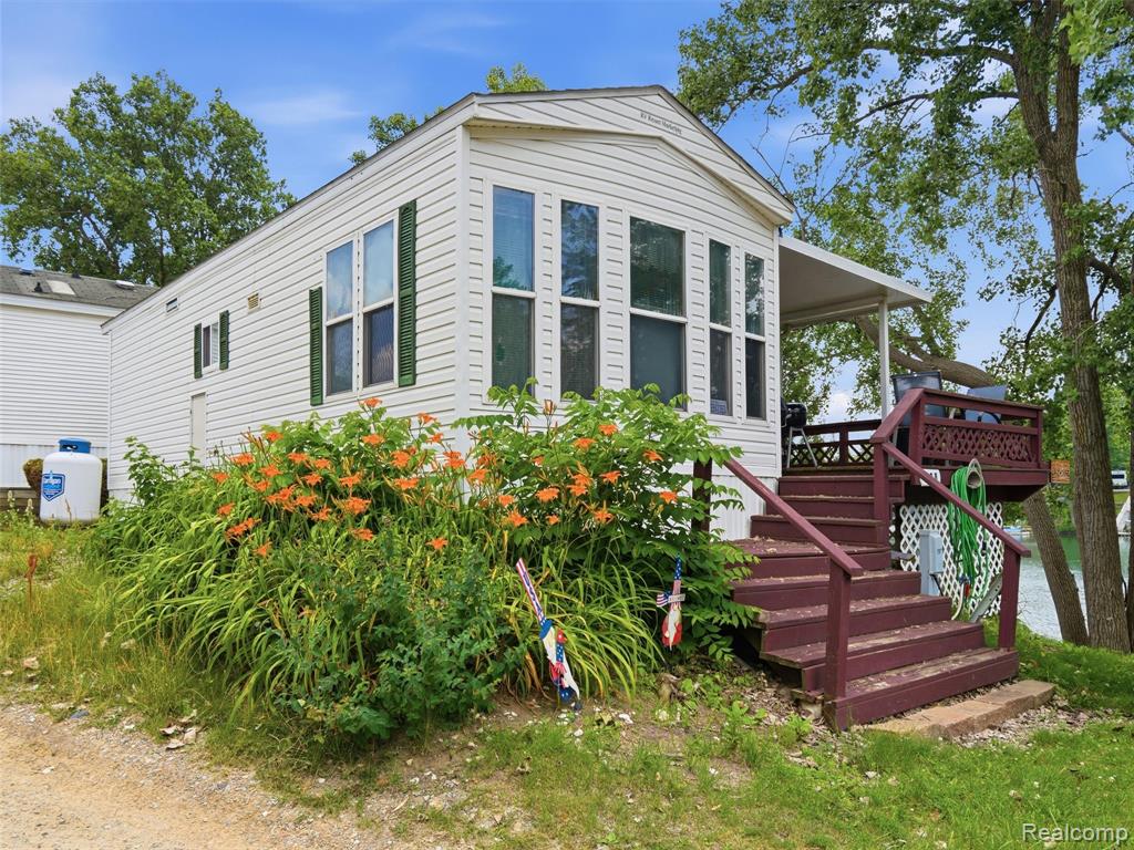 10001 Goodall Road Property Photo 1