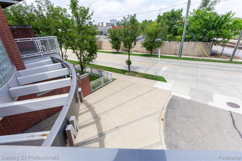 322 E Harrison Avenue Property Photo 12