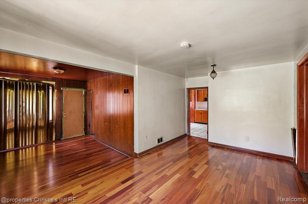 20127 Birwood Street Property Photo 22