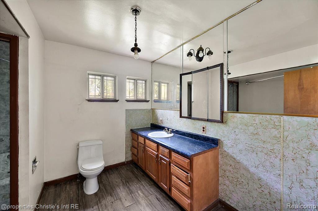 20127 Birwood Street Property Photo 26