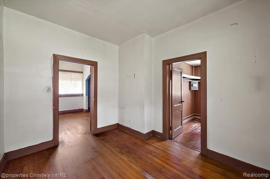 20127 Birwood Street Property Photo 31