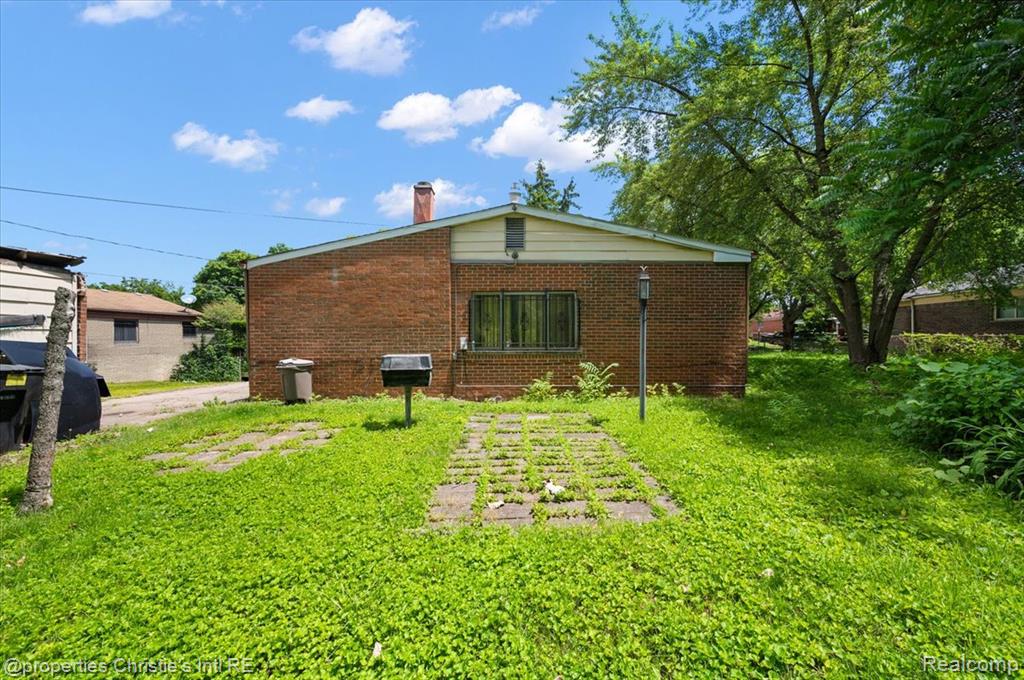 20127 Birwood Street Property Photo 36