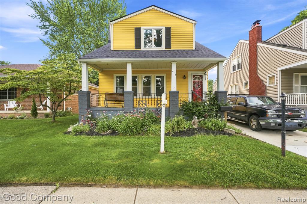412 Chippewa Street Property Photo 1
