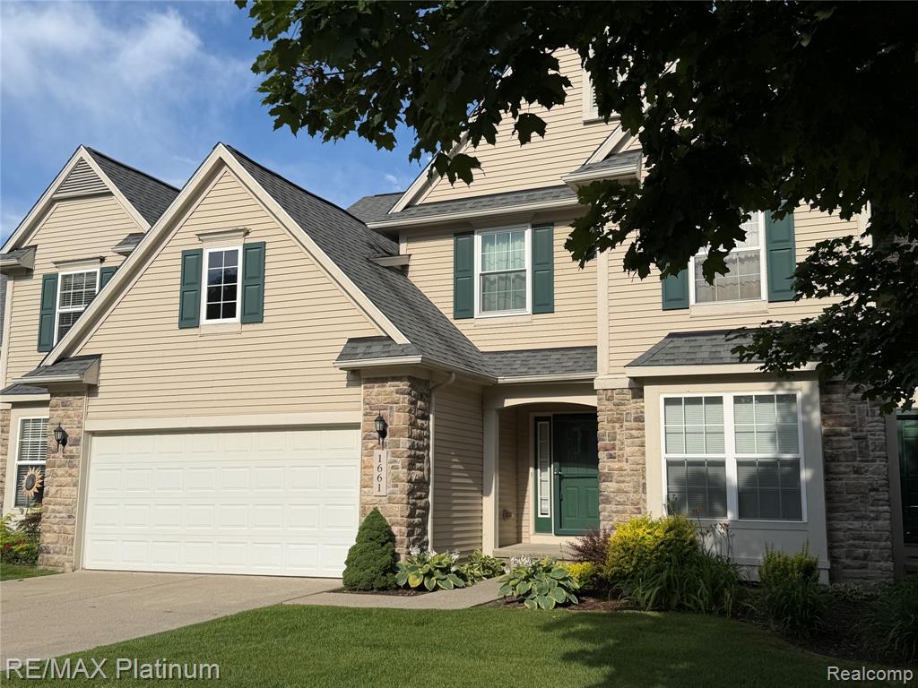 1661 Sanctuary Circle Property Photo 2